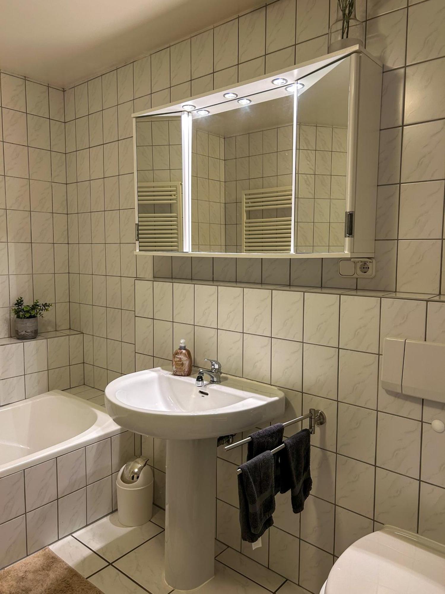 L19 One - Modern, Geraeumig In Ruhiger Lage Apartment